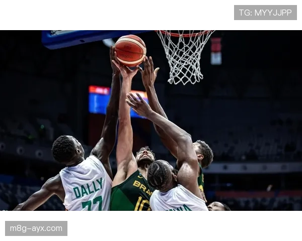 多特赛季后期状态下滑:球队表现波动影响争冠形势,竞争格局面临考验 多特赛季后期状态下滑:球队表现波动影响争冠形势,竞争格局面临考验