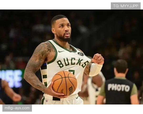 利拉德靠挡拆突破拉开空间，效率显著优于库里同期表现