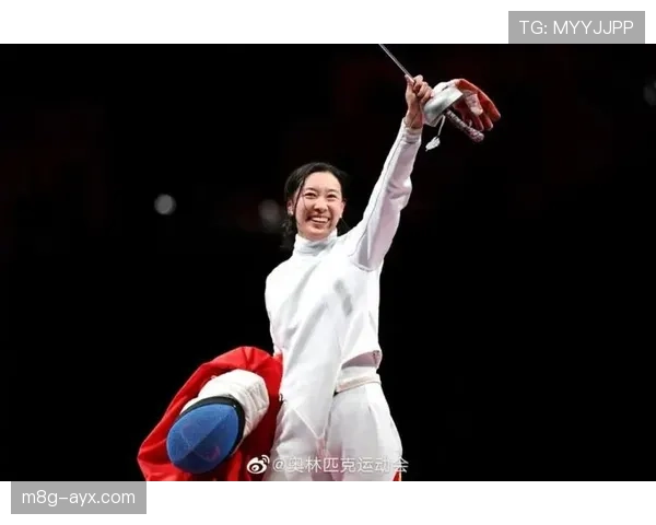 孙一文赛前啃鸡腿被拍，这松弛感是真不把对手放眼里？